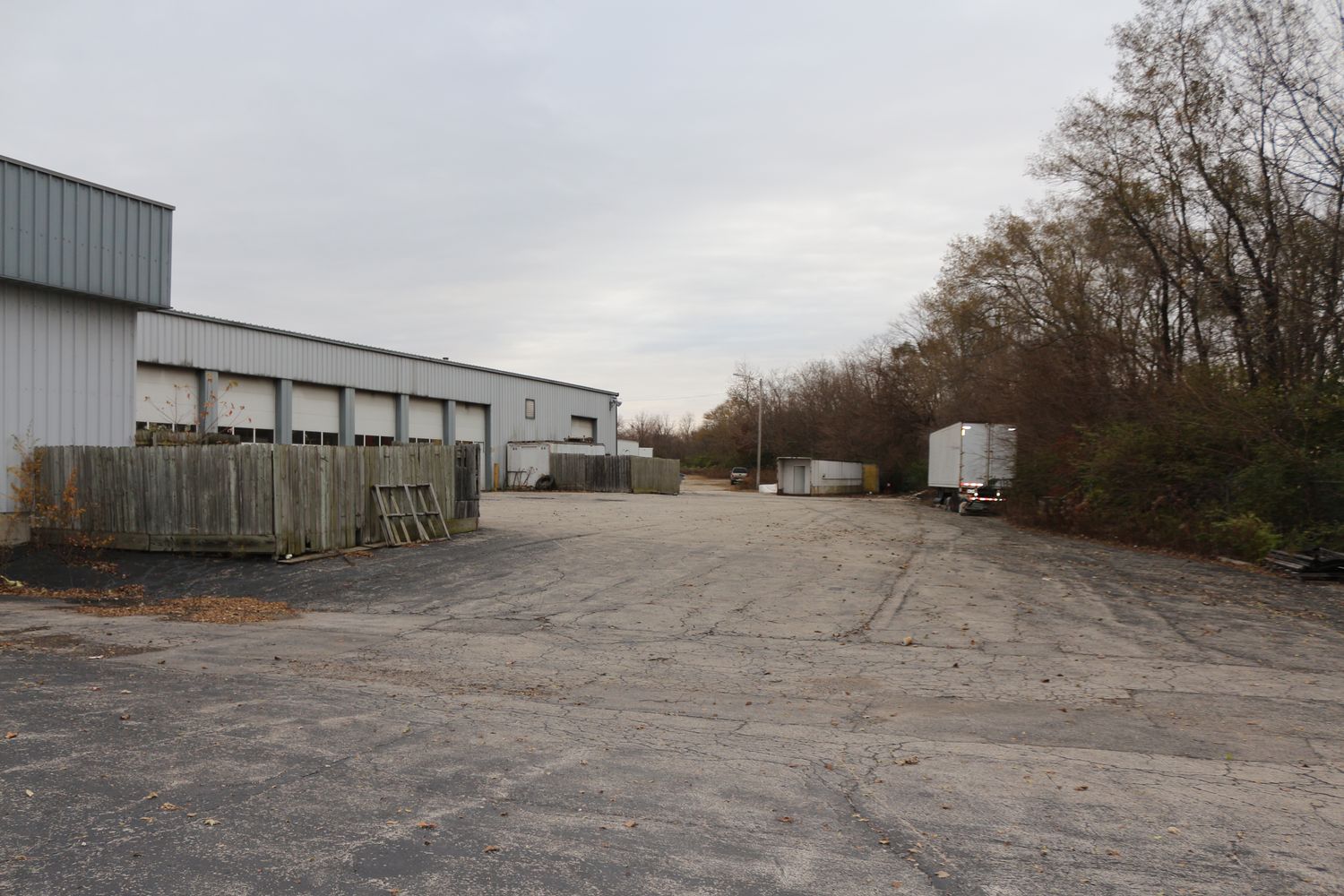 401 S Dirksen Pkwy, Springfield, IL 62703